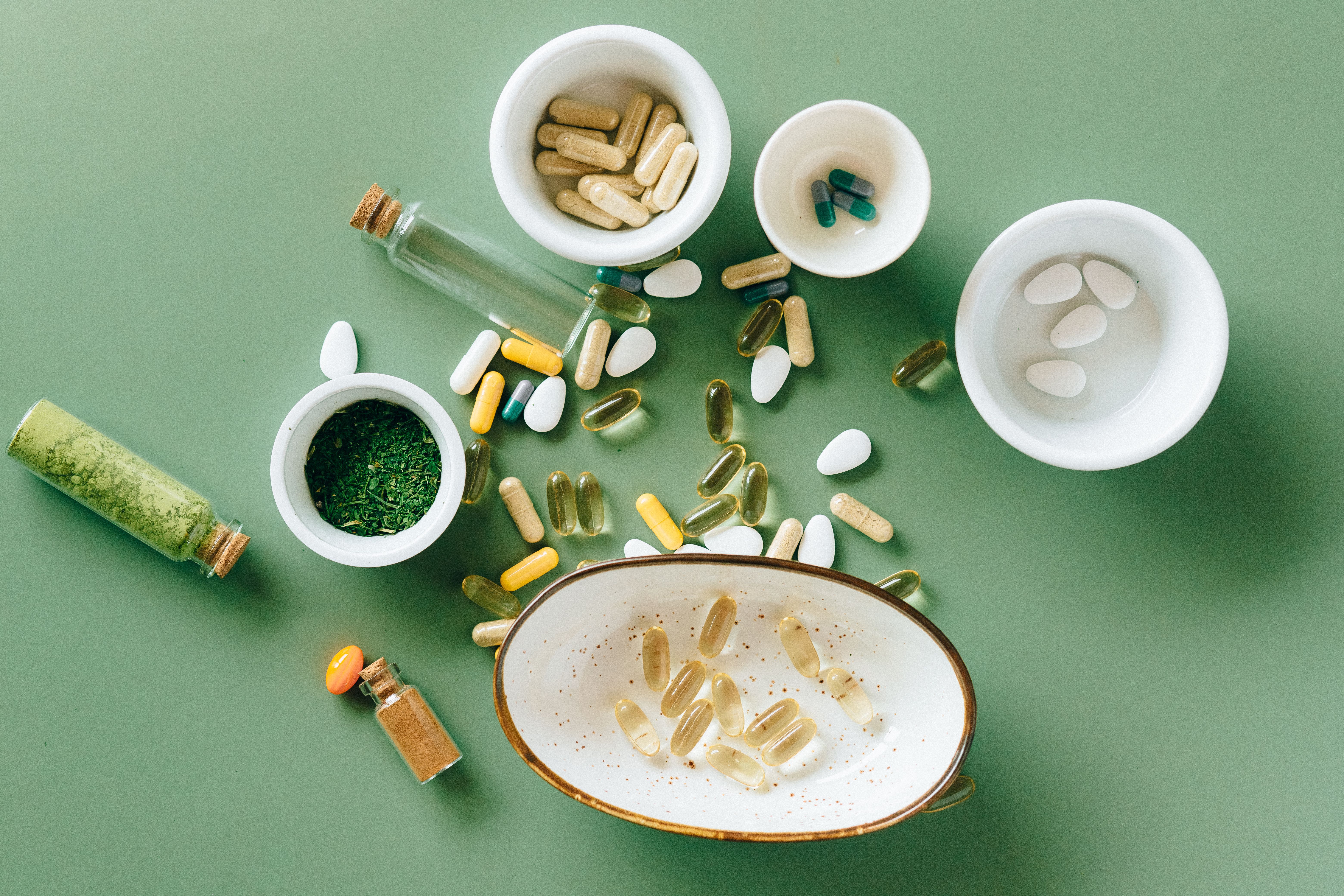 Herbal capsules and botanical ingredients